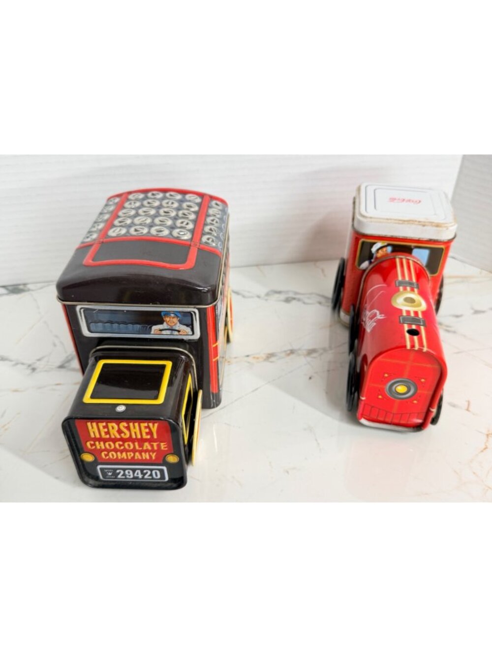 Vintage Advertising Tin Lot - Hershey’s Milk Truck & Coca-Cola Train - Picture 2 of 16